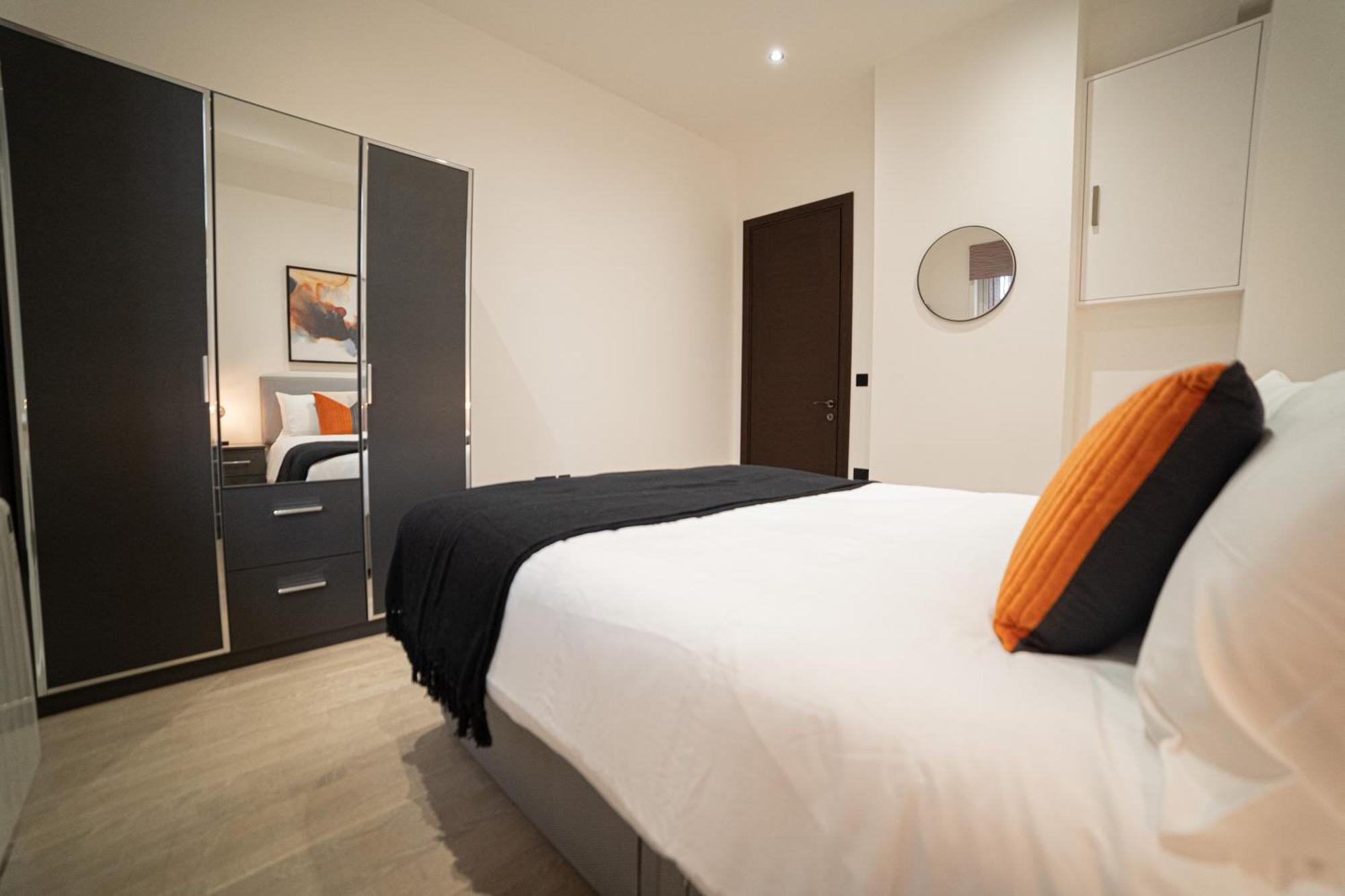 One And Two Bedroom Apartments Near Holloway Train Station By Belvilla Лондон Екстериор снимка
