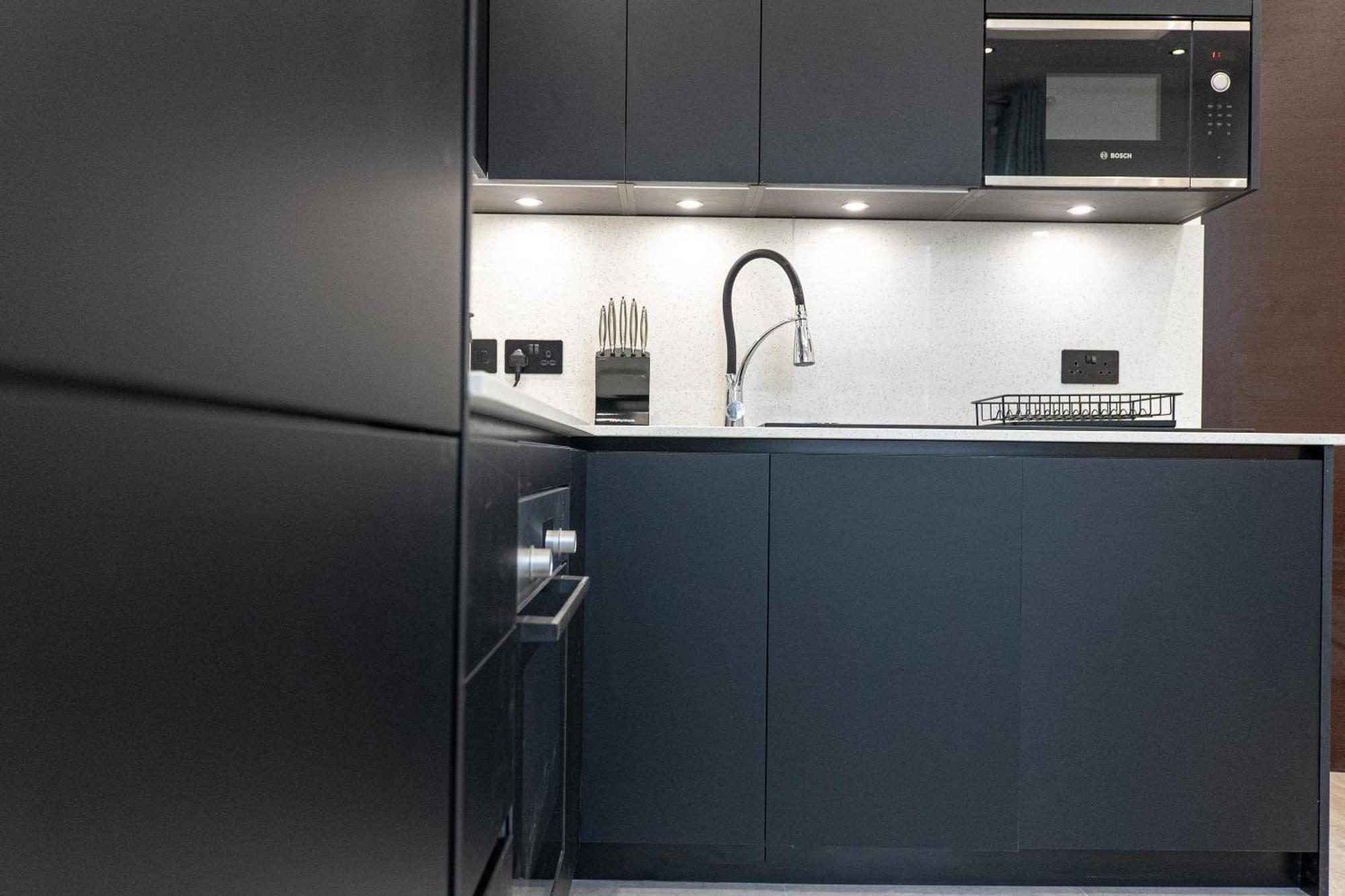 One And Two Bedroom Apartments Near Holloway Train Station By Belvilla Лондон Екстериор снимка