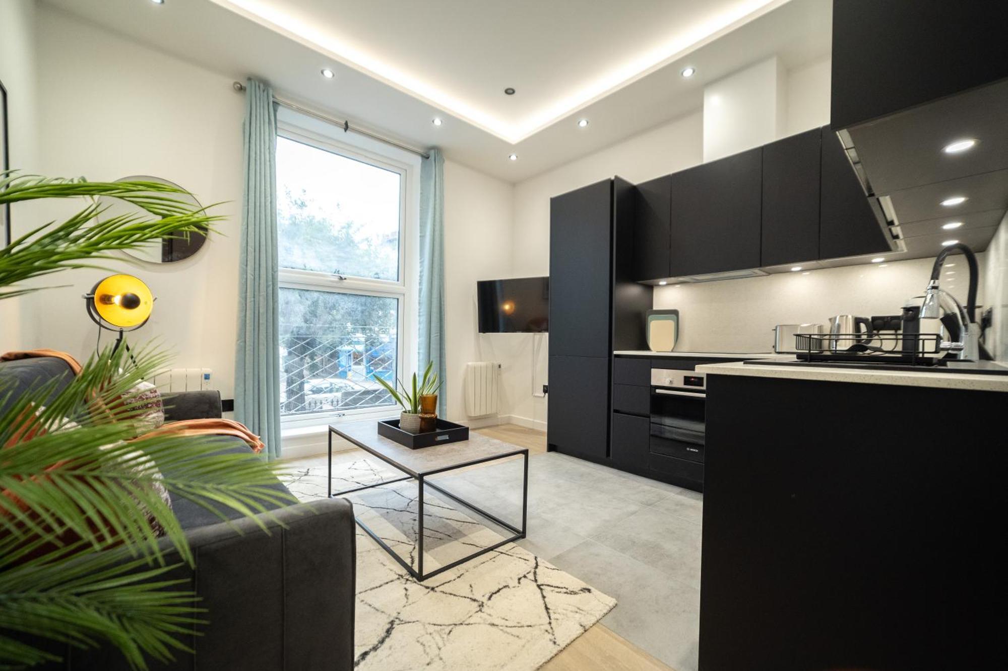 One And Two Bedroom Apartments Near Holloway Train Station By Belvilla Лондон Екстериор снимка