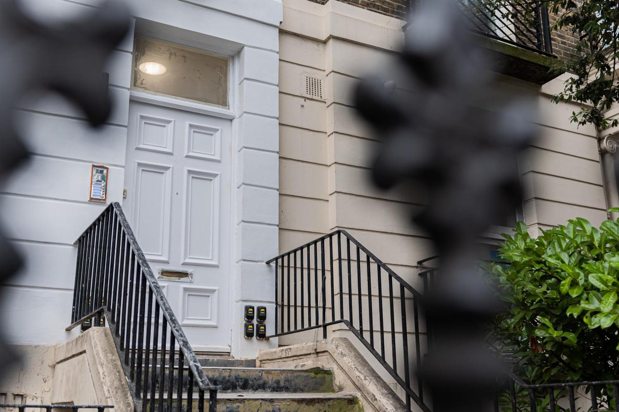 One And Two Bedroom Apartments Near Holloway Train Station By Belvilla Лондон Екстериор снимка