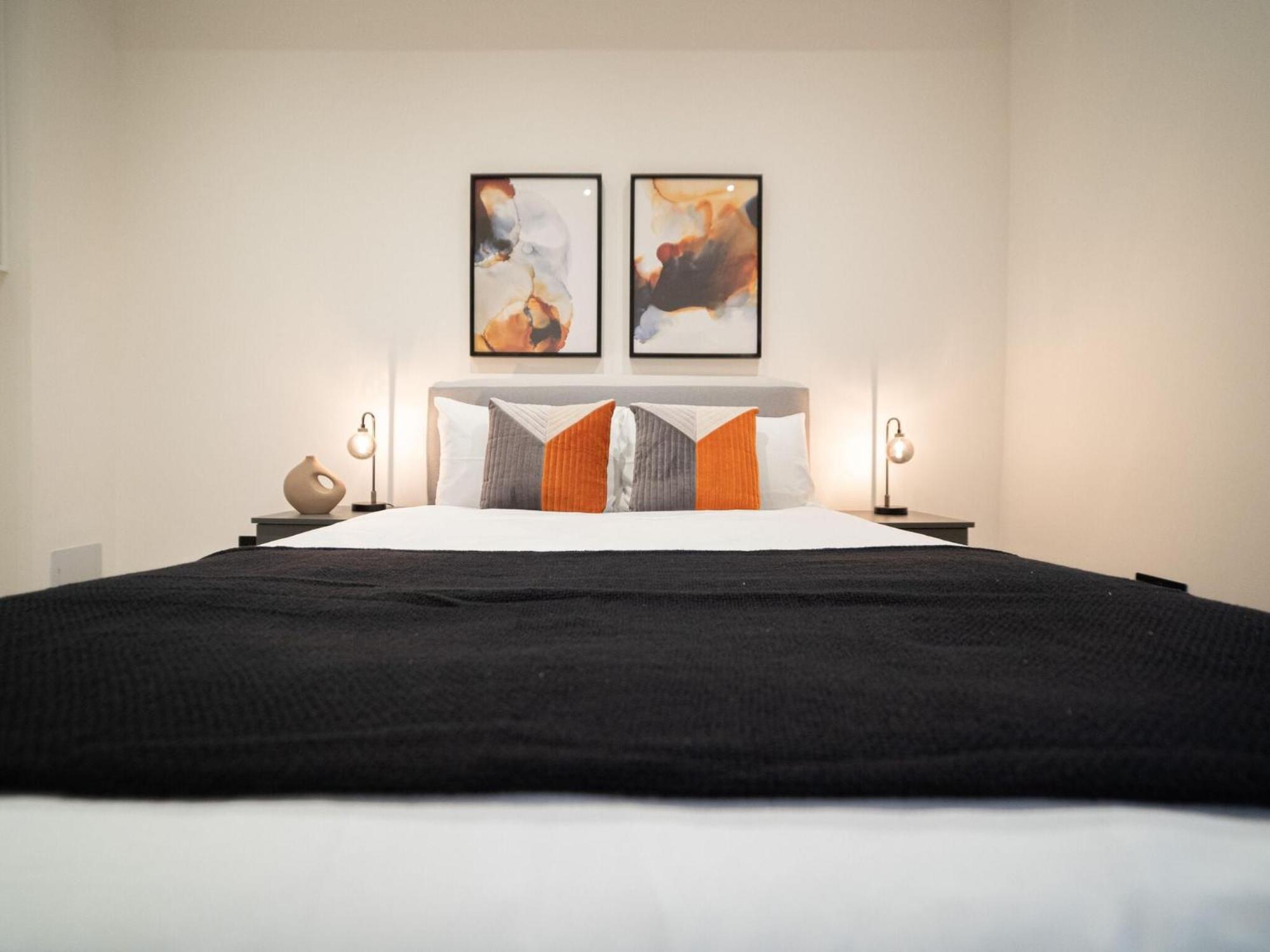 One And Two Bedroom Apartments Near Holloway Train Station By Belvilla Лондон Екстериор снимка