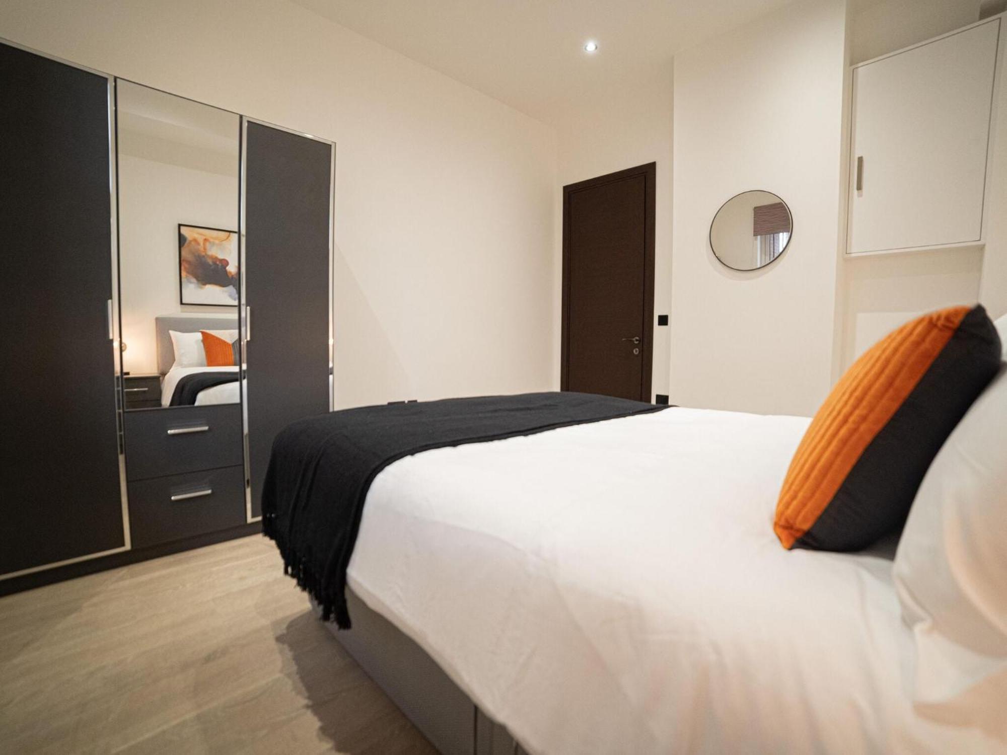 One And Two Bedroom Apartments Near Holloway Train Station By Belvilla Лондон Екстериор снимка
