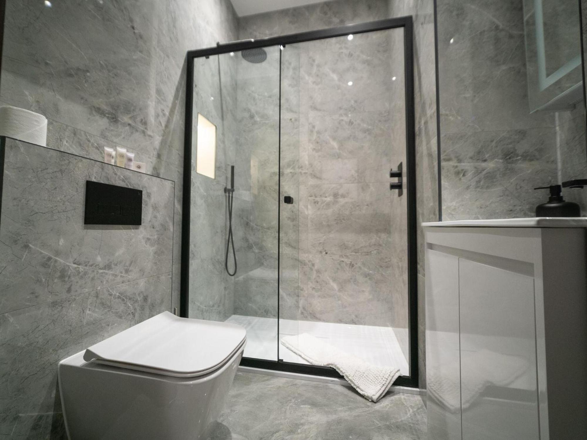 One And Two Bedroom Apartments Near Holloway Train Station By Belvilla Лондон Екстериор снимка