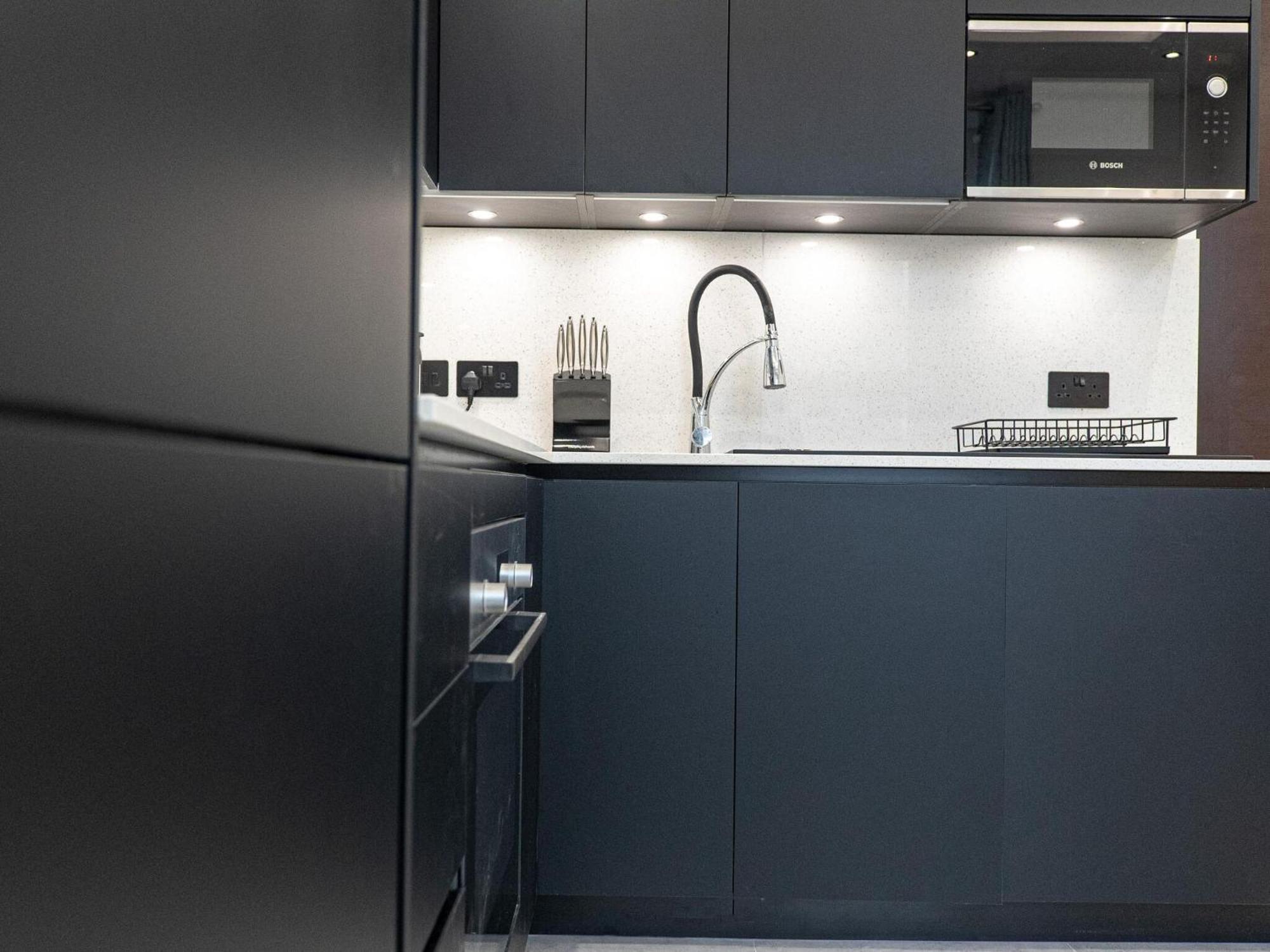 One And Two Bedroom Apartments Near Holloway Train Station By Belvilla Лондон Екстериор снимка