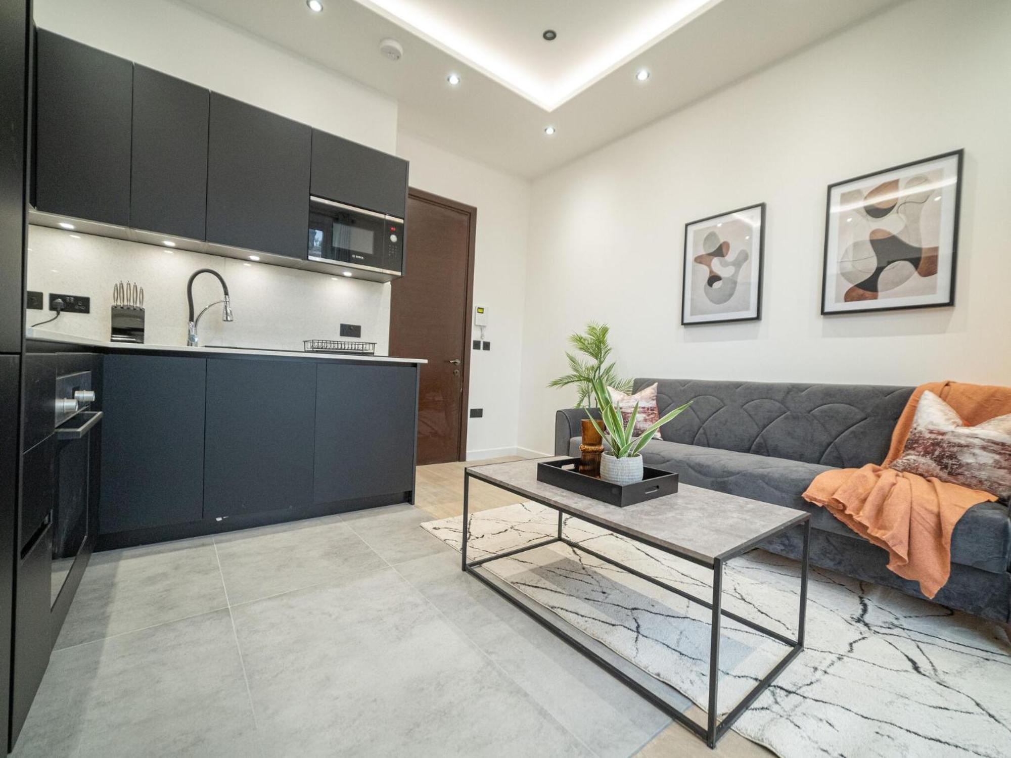 One And Two Bedroom Apartments Near Holloway Train Station By Belvilla Лондон Екстериор снимка